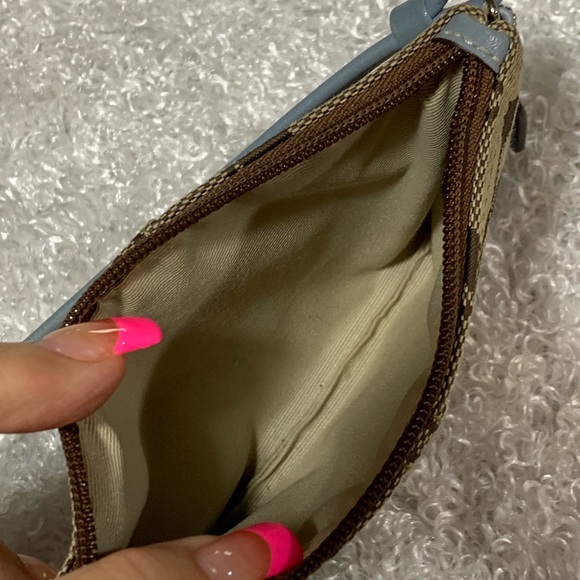 Coach Wristlet. - Picture 3 of 4